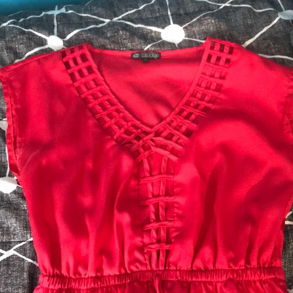 Medium Dress - Picture 2 of 4